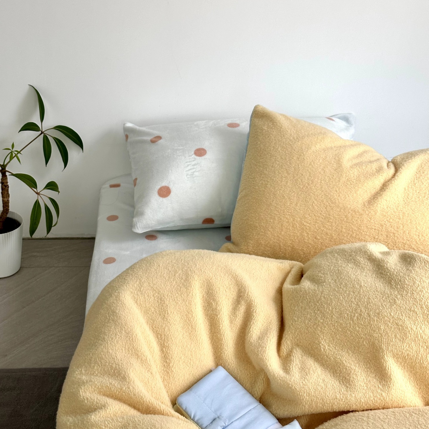 Microfiber fleece bedding set, solid color, soft