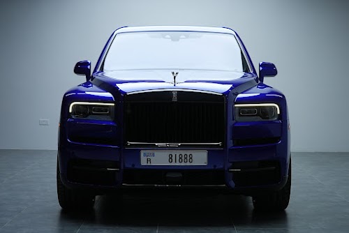 Rolls-Royce Cullinan Black Badge Blue