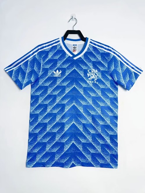 Equipación de visitante de los Países Bajos de 1988.jpeg