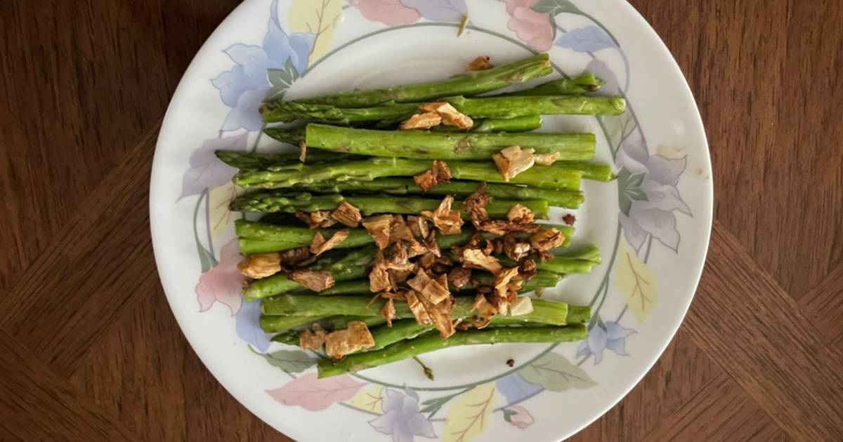 Măng tây xào tỏi (asparagus)