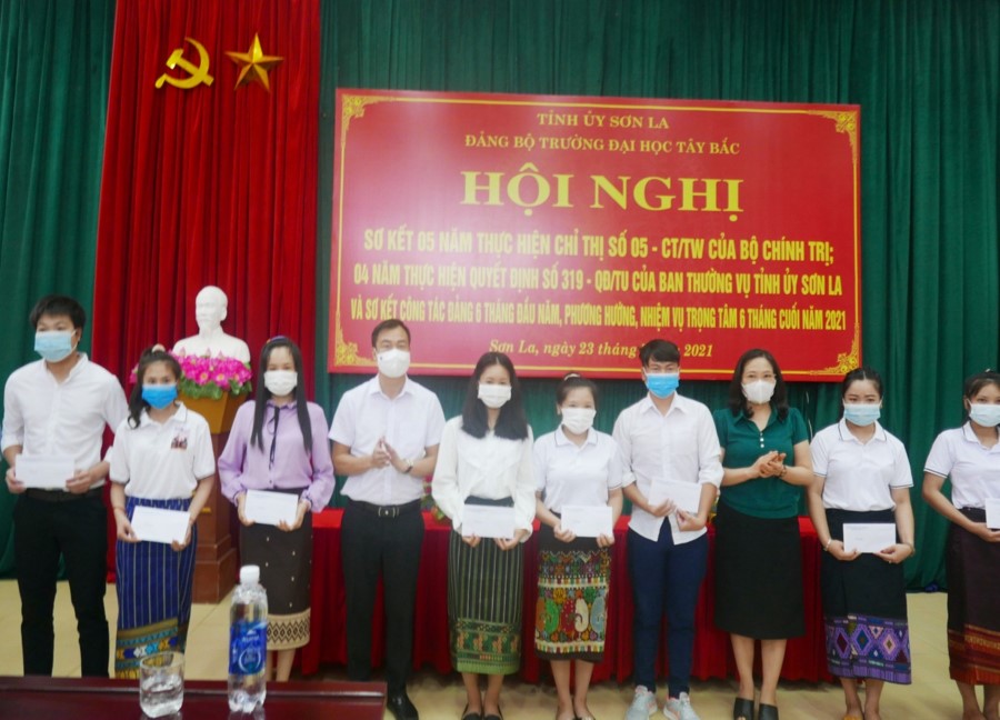 Đảng bộ Trường Đại học Tây Bắc tổ chức Hội nghị Sơ kết 05 năm thực hiện Chỉ thị số 05-CT/TW của Bộ Chính trị và 04 năm thực tiện Quyết định số 319-QĐ/TU của Ban Thường vụ tỉnh ủy; Sơ kết 6 tháng đầu năm 2021 - Phương hướng, nhiệm vụ 6 tháng cuối năm 2021