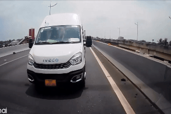 Liên tiếp tai nạn, cao tốc TPHCM – Trung Lương ùn tắc nghiêm trọng - Báo Tiền Phong
