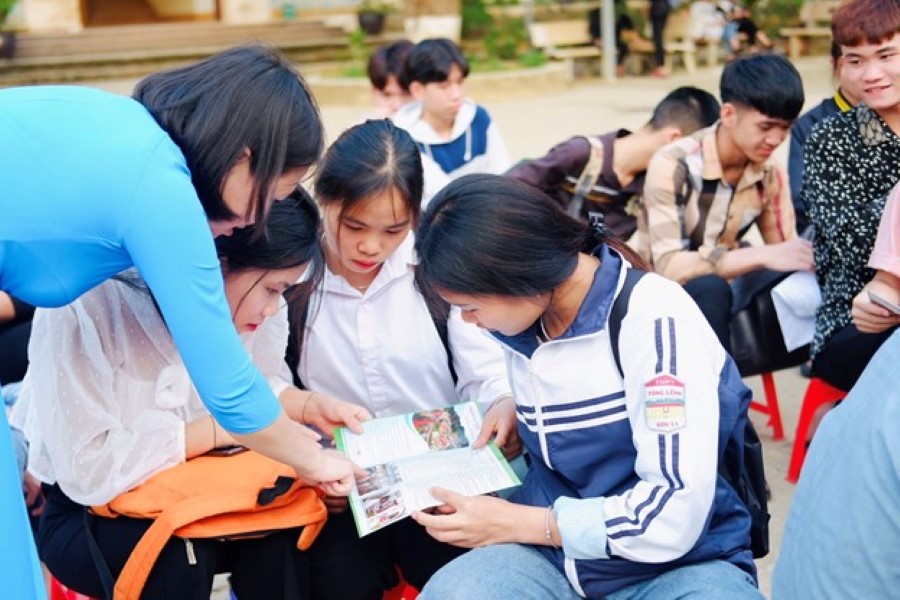 Tiểu ban Quảng bá, tư vấn tuyển sinh triển khai hoạt động tại Trường THPT Tông Lệnh