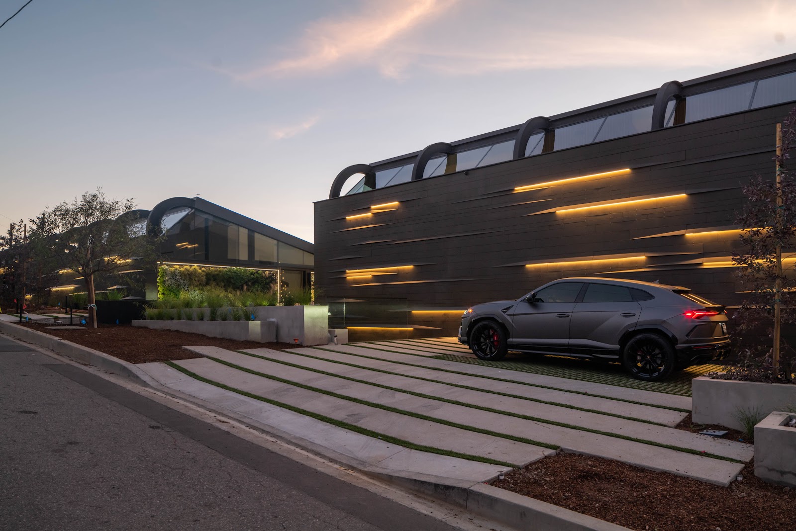 The Sky View Estate — pool