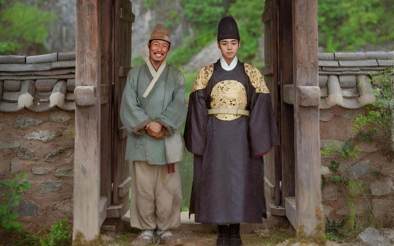 The Man Who Lives with the King Wins Court Battle, Screening Ban Rejected