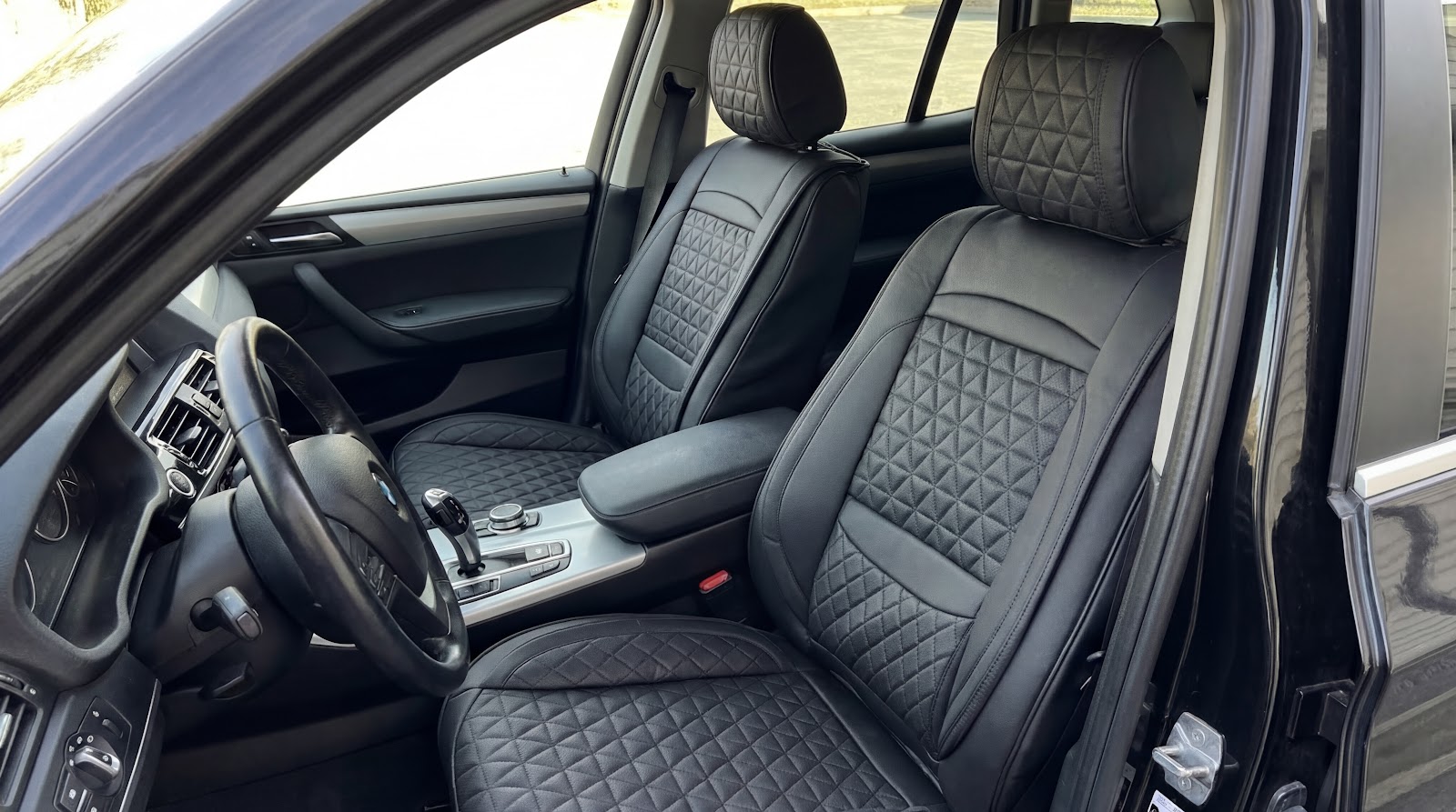 Premium seat cover for BMW X3