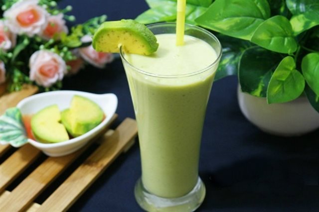 Sinh Tố Bơ Sữa Chua Mát Lạnh