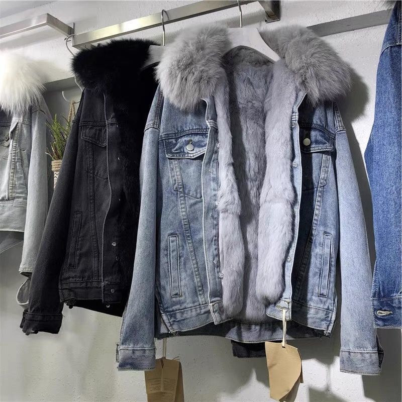 Short denim jacket for women with warm lining