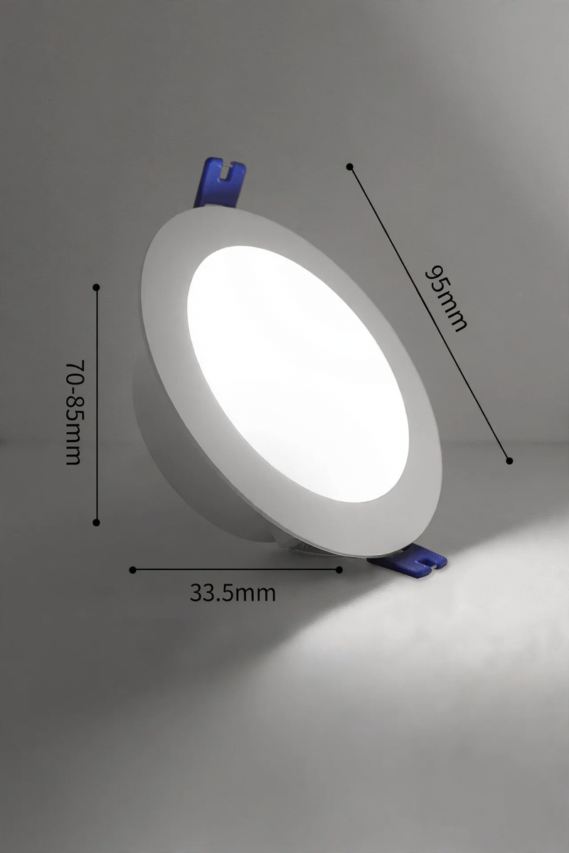 LED recessed light made of plastic