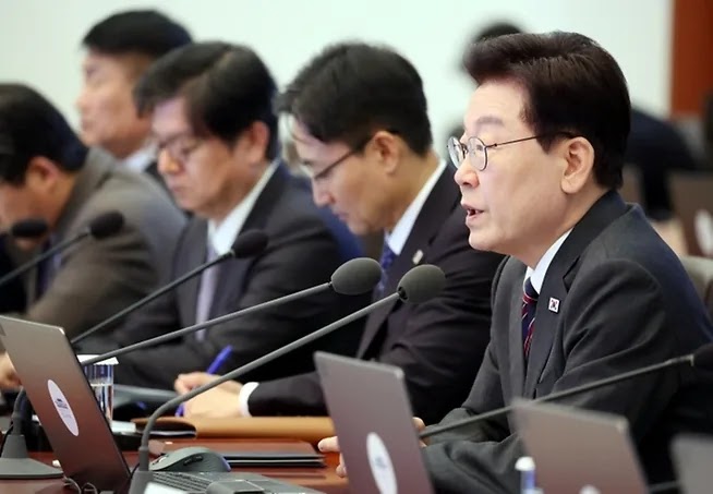 대한민국 정책브리핑 누리집의 정부24 점검 시간 새벽 서류 안 될 때 안내 이미지
