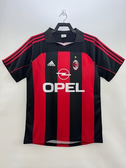Equipación local 2000-02 AC MILAN.jpg