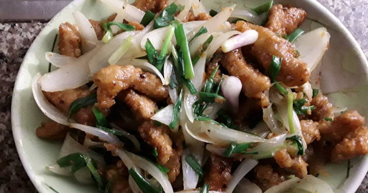 Thịt heo chiên giòn lắc nước mắm