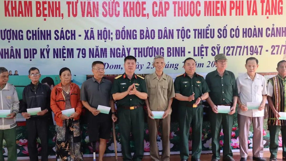 Gia Lai: Khám, cấp thuốc cho hơn 1.300 người dân khu vực biên giới - Báo Sài Gòn Giải Phóng