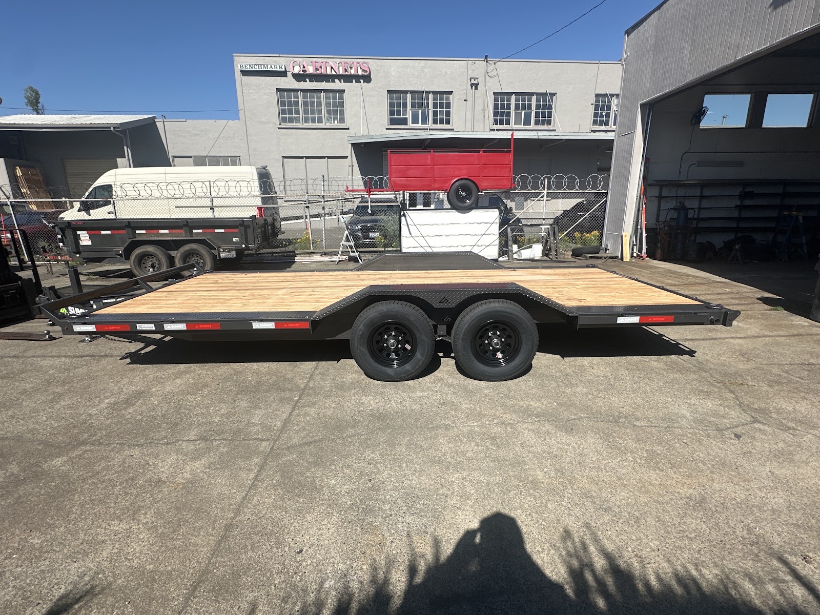 Cascade Drive Over Fender Flatbed 10K