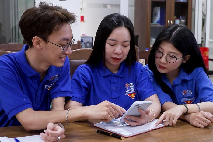 Tuổi trẻ phường Hoàn Kiếm đẩy mạnh ứng dụng công nghệ số - Đài Phát thanh và truyền hình Hà Nội