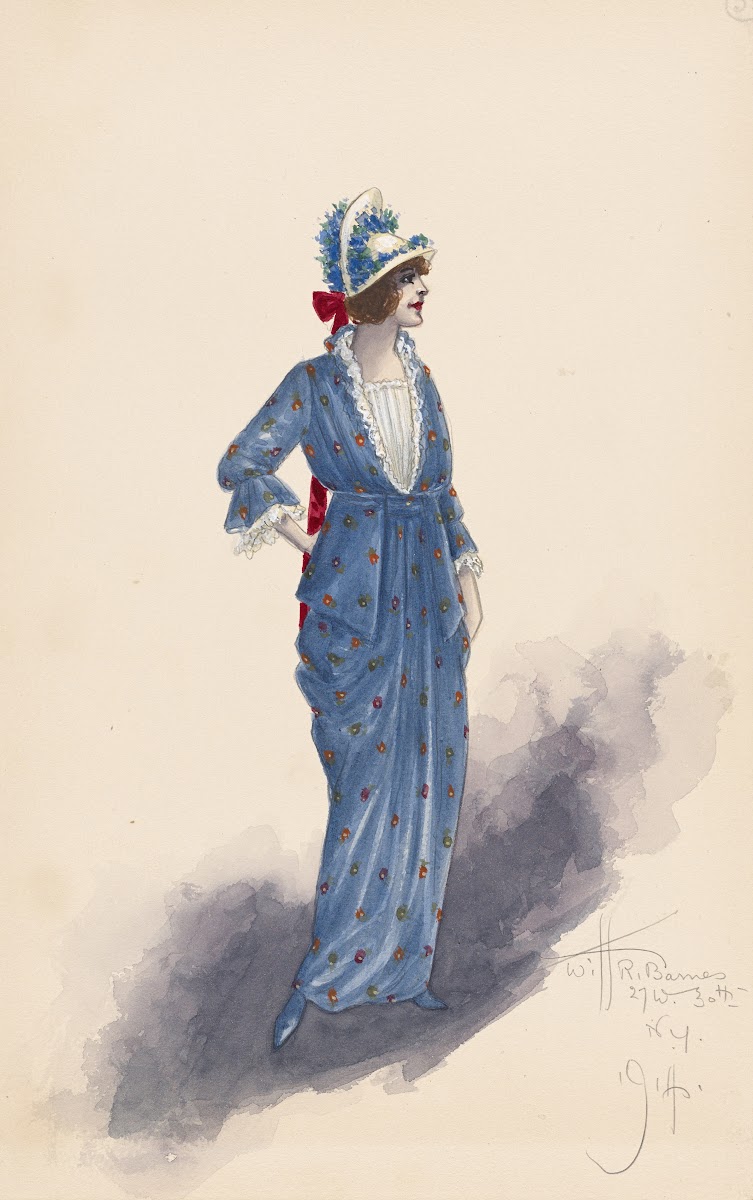 Womans costume 1914