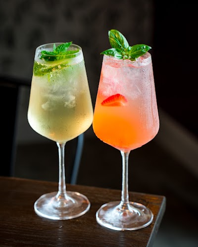 Craft drinks photography example