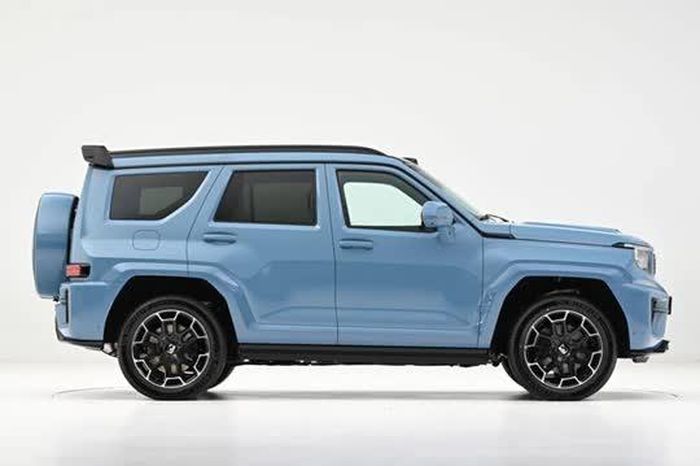 SUV địa hình công suất 524 mã lực, giá gần 1,7 tỷ đồng, cạnh tranh với Toyota Landr Cruiser Prado - Tạp chí Doanh Nghiệp Việt Nam