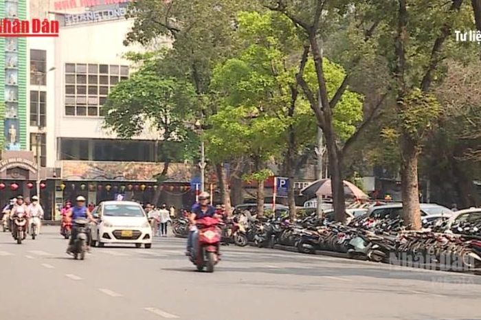 Thời tiết ngày 12/4: nắng nóng diện rộng, Trung Bộ có nơi trên 40°C - Báo Nhân Dân