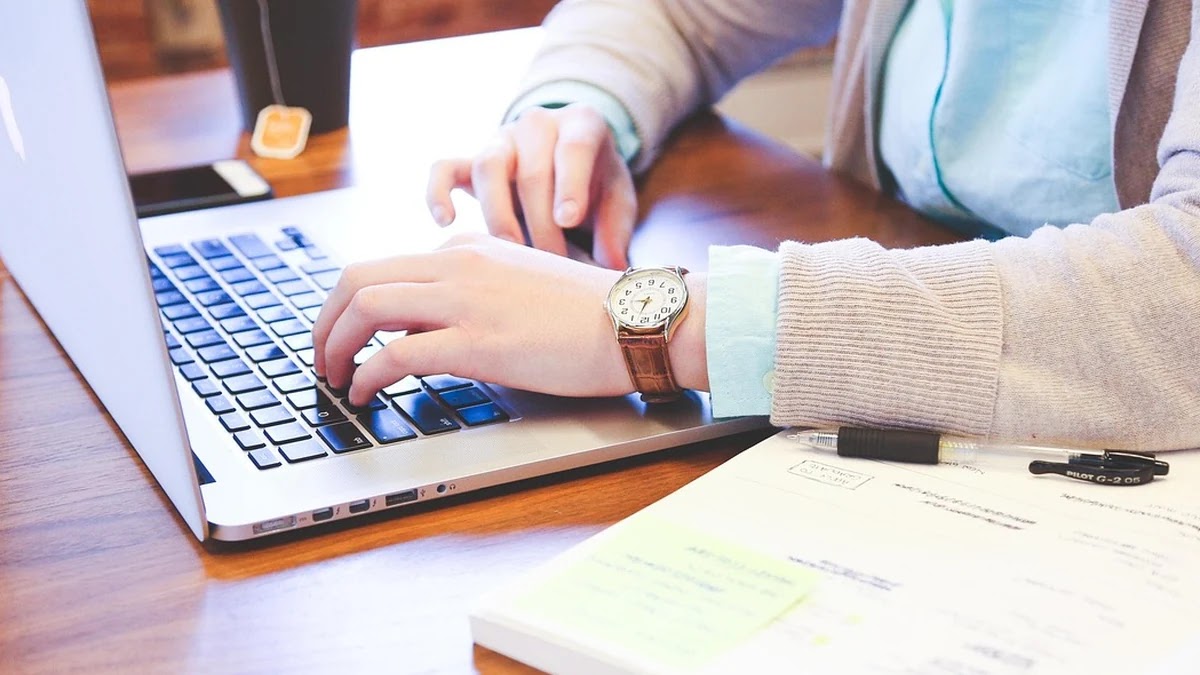 직관 투자에서 무의식적 선택 패턴이 형성되는 뇌과학적 원리