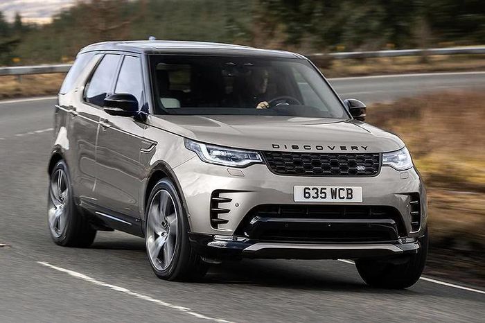 Gần 170.000 xe Land Rover bị triệu hồi vì mất hệ thống sạc điện 12V - Báo Tri thức &amp; Cuộc sống