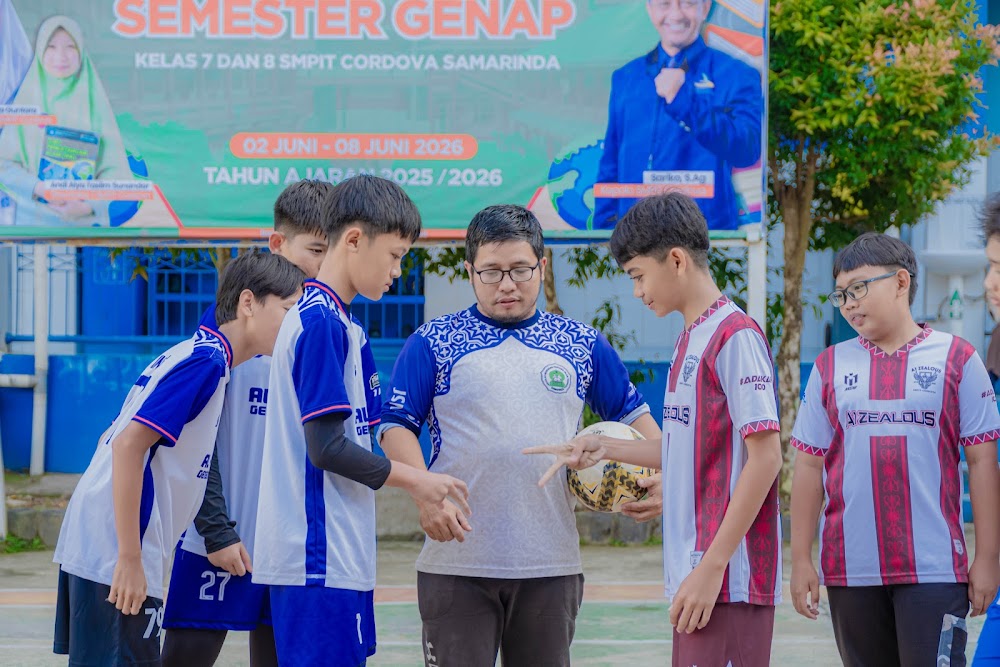 Kegiatan olahraga siswa SMP IT Cordova