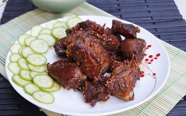 Sườn Non Rim Xóc Tỏi