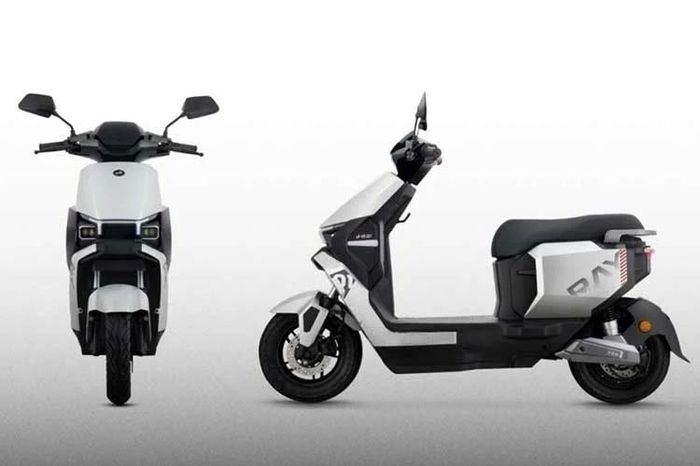 Tận thấy EZI Ray 01 - xe máy điện giá 15 triệu đồng, chạy 120 km/sạc - Báo Tri thức &amp; Cuộc sống