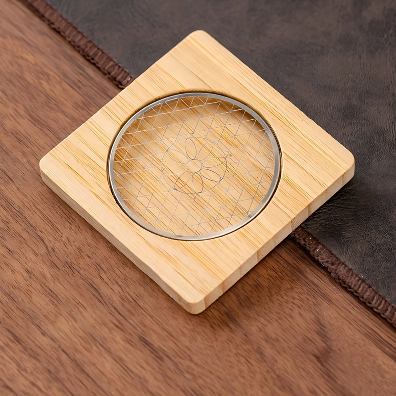 Wooden incense holder, Chinese style