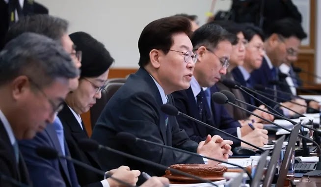 대한민국 정책브리핑 누리집의 국세청 환급금 안내 문자 진짜 가짜 구별법 안내 이미지
