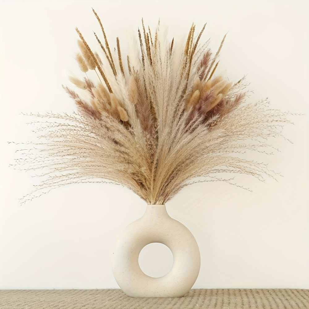 Dried flower bouquet, pampas and natural materials