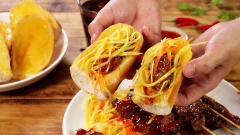 Bánh Mì Bò Nướng Campuchia