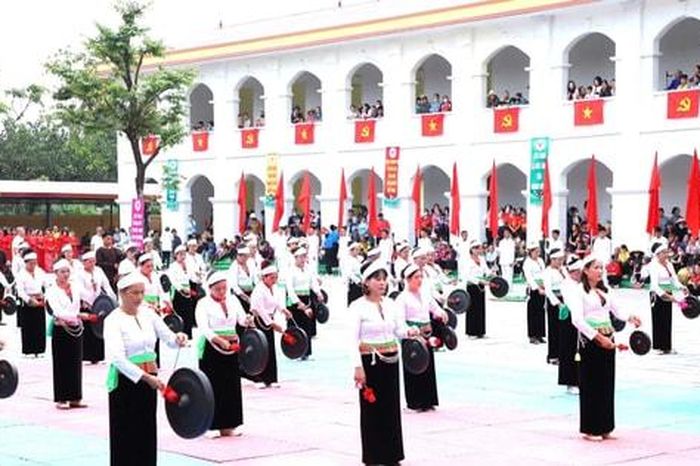 Giữ gìn bản sắc dân tộc giữa lòng Thủ đô: Thành tựu và thách thức - Báo Hà Nội Mới