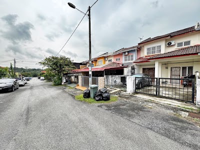 2 Storey Terrace Bukit Mahkota Seksyen 5 Bangi — foto 1/10