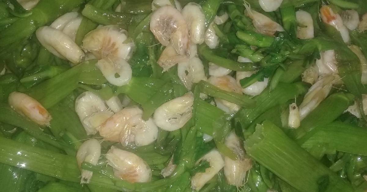 Tép rông xào rau ngổ