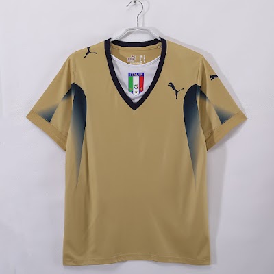Retro 2006 Italia Portero @lumorasports.jpeg