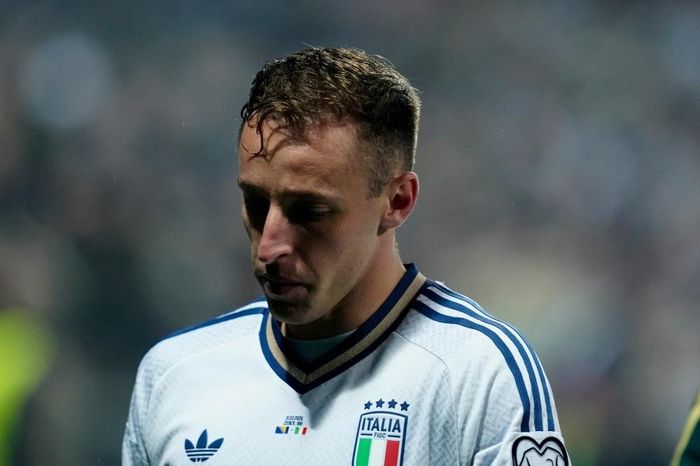 Cầu thủ Italy sụp đổ sau khi mất vé World Cup - Tạp chí Tri thức
