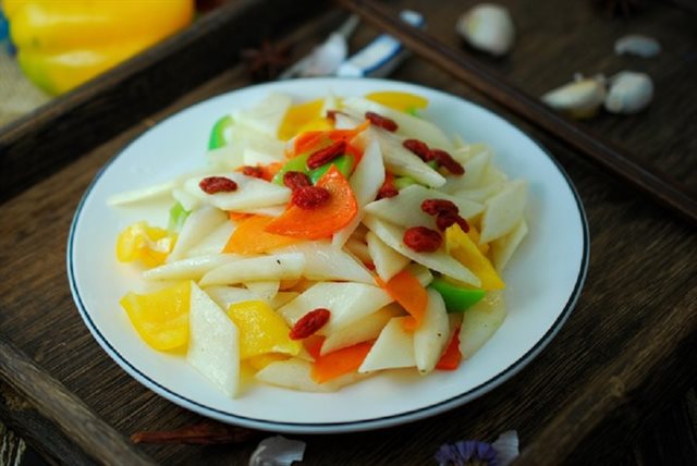 Củ Mài Xào Ớt Chuông Và Cà Rốt