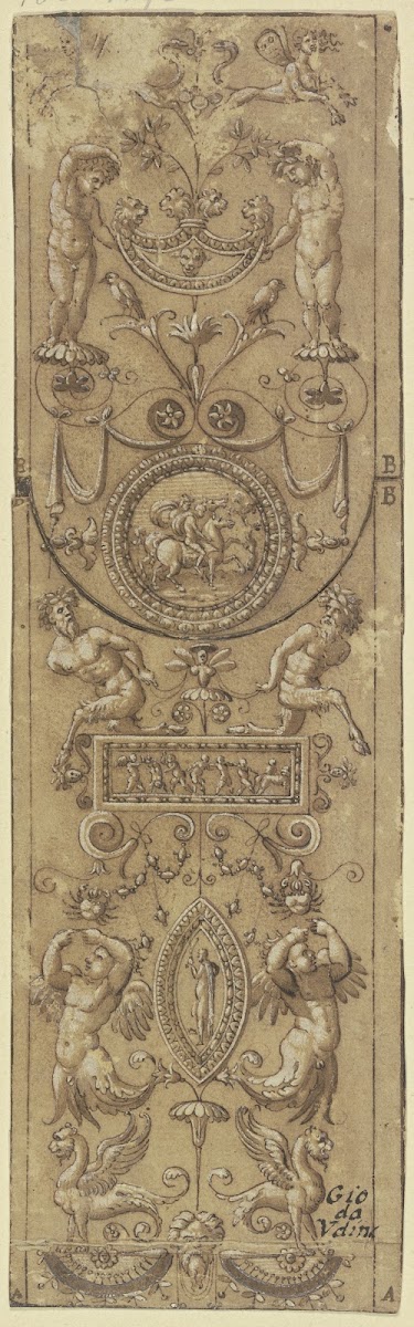 Aufsteigendes Reiches Ornament Mit Genien Satyrn Und Medaillons