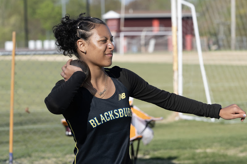 Photo from HS: Track & Field of Alyssa Phipps