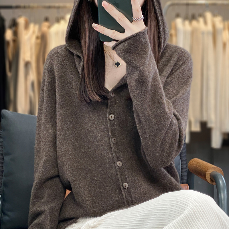 Women's merino wool cardigan with hood