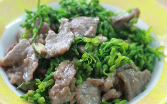 Thịt Bò Xào Hoa Thiên Lý