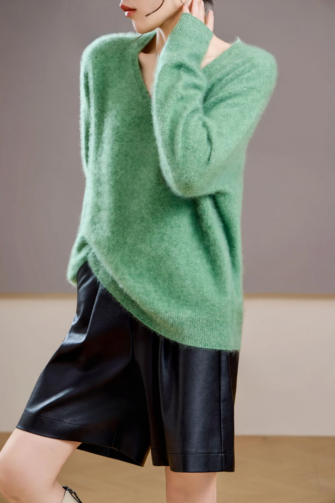 Women's Cashmere Wool Sweater, Brushed, Round or V-Neck