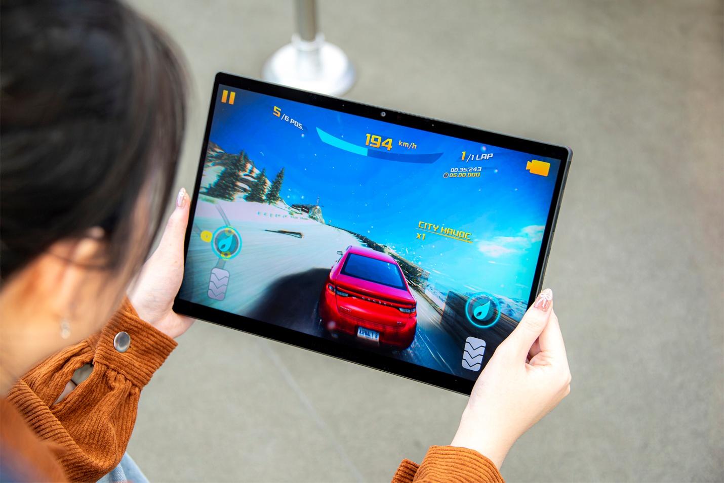 A person holding a tablet    AI-generated content may be incorrect.