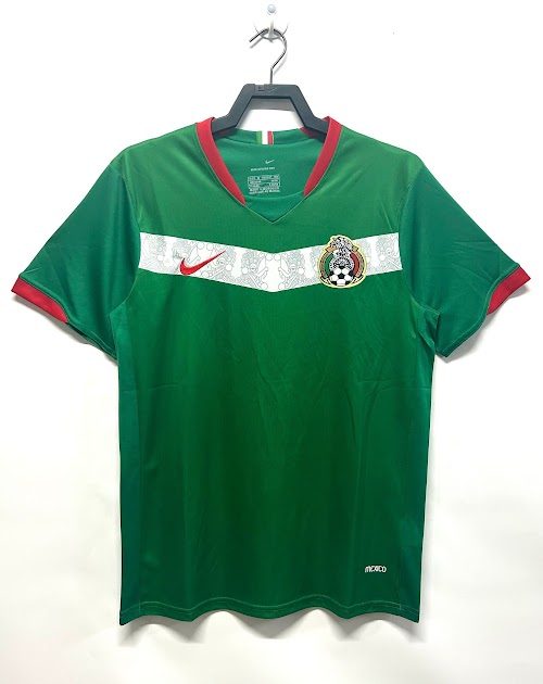 Partido de México como local en 2006.jpg