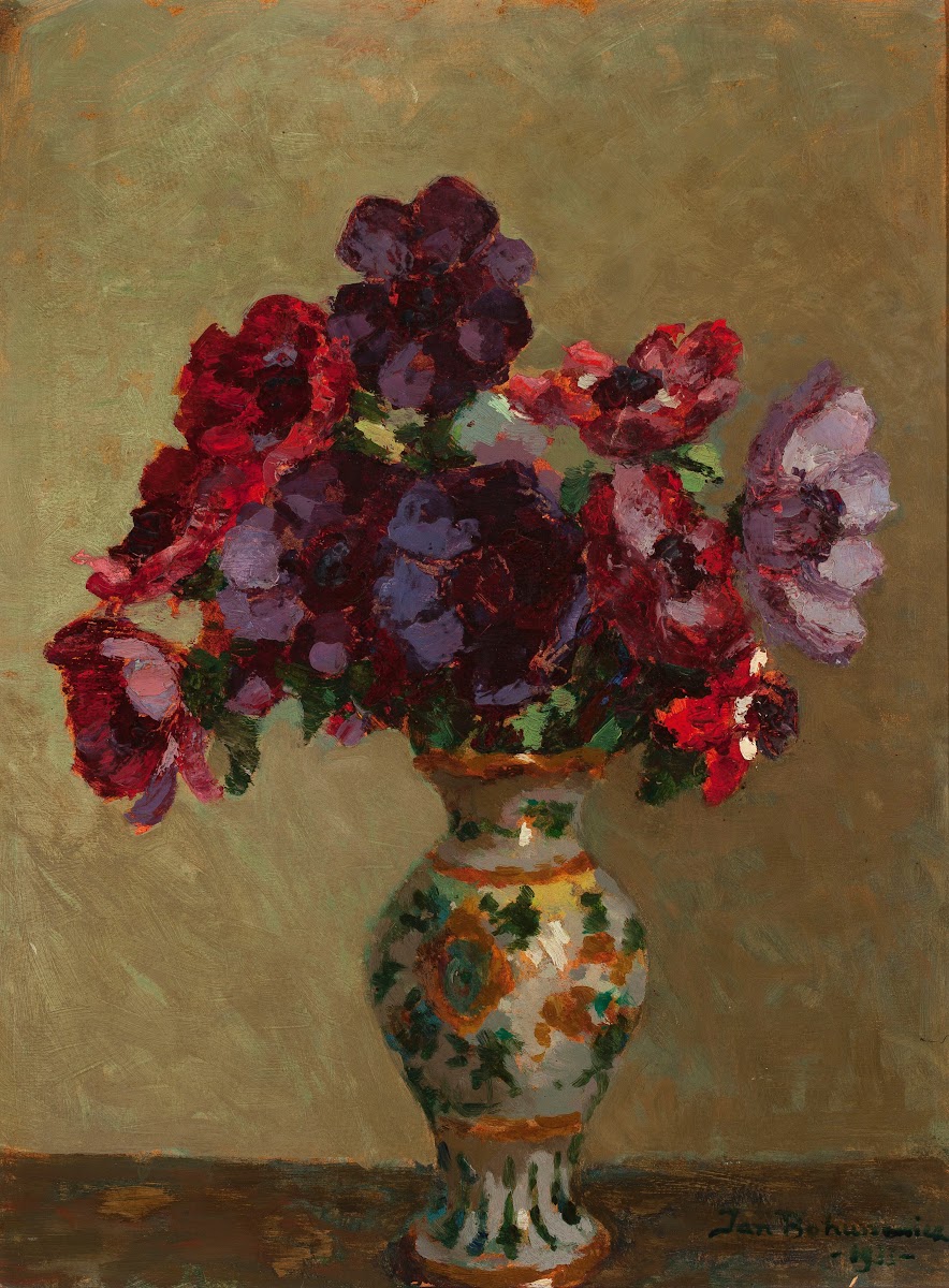 Anemones and patterned flower vase 1933