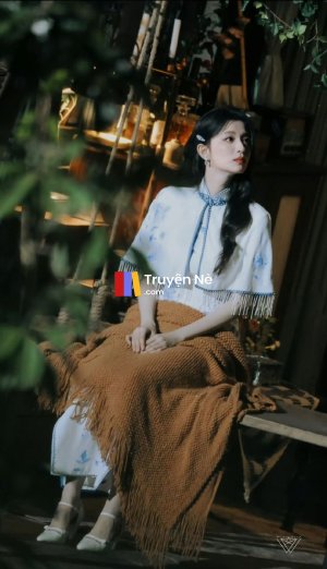 Ánh Mắt Quái Dị