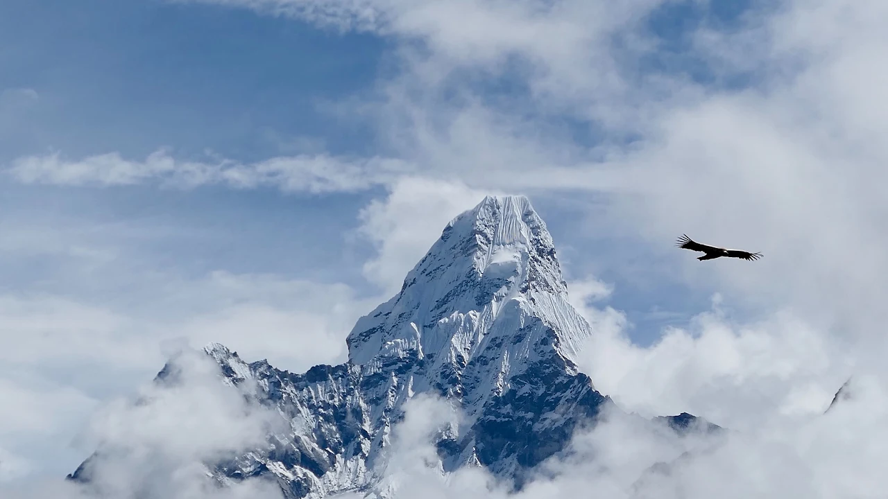 Ama Dablam in Nepal HD Desktop Wallpaper