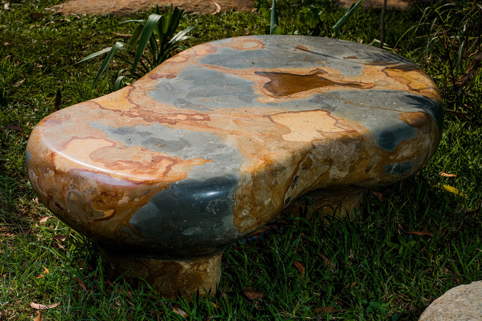 Verdant Flow Bench, studio view 6