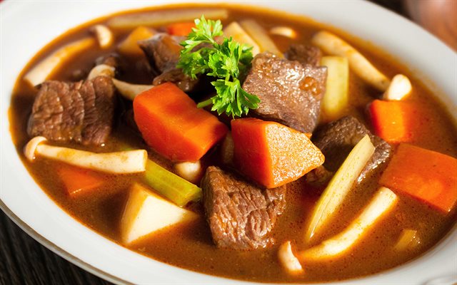Bò Hầm Rau Củ Kiểu Pháp